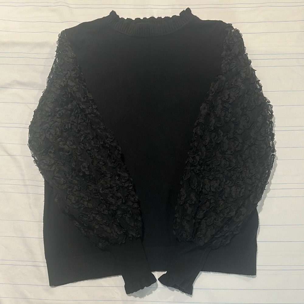 Sioni Black Textured Sleeve Blouse